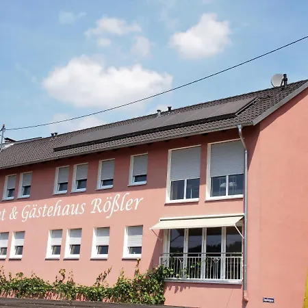 Hotel Gastehaus Weingut Rossler *