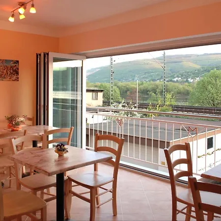 Gastehaus Weingut Rossler Hotel Lorch am Rhein